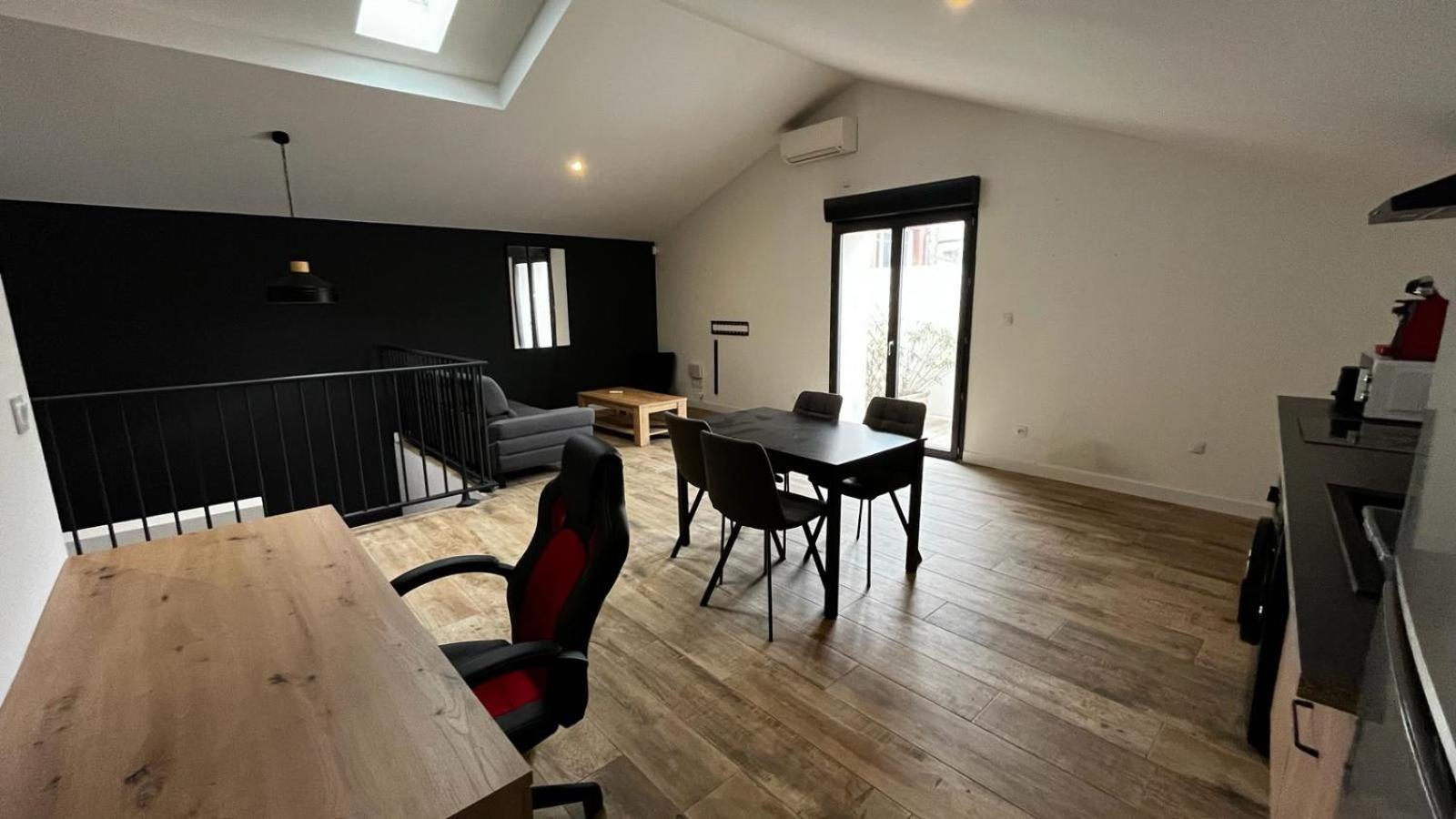 Spacieux T2, Residence Charles Trenet 纳博讷 客房 照片