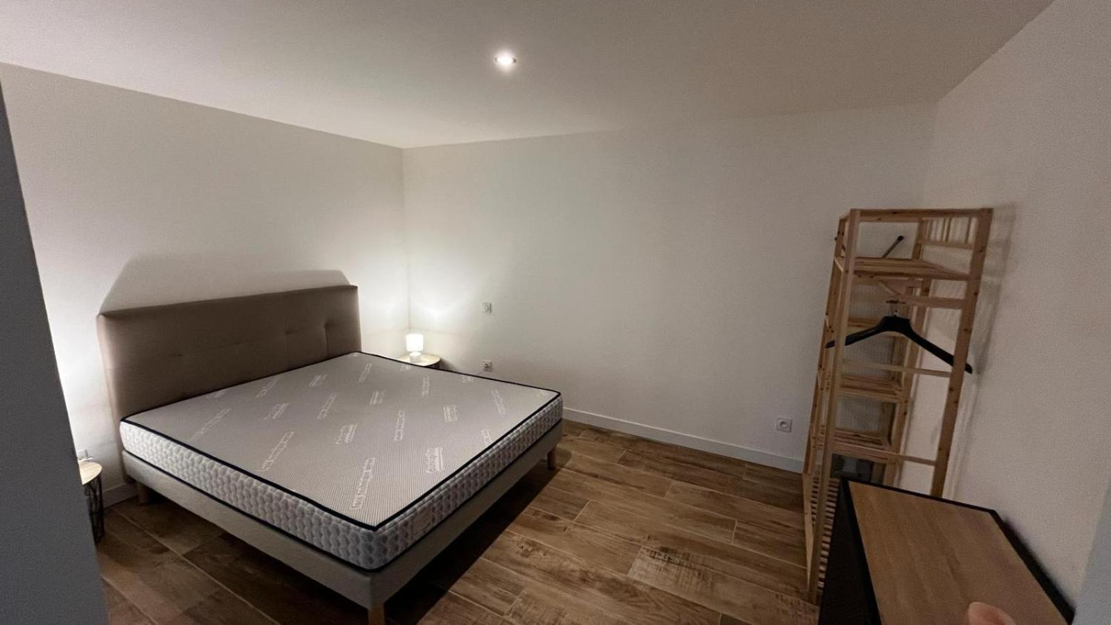 Spacieux T2, Residence Charles Trenet 纳博讷 客房 照片